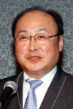 開会挨拶する林田会長