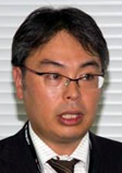 発表する青木リーダー